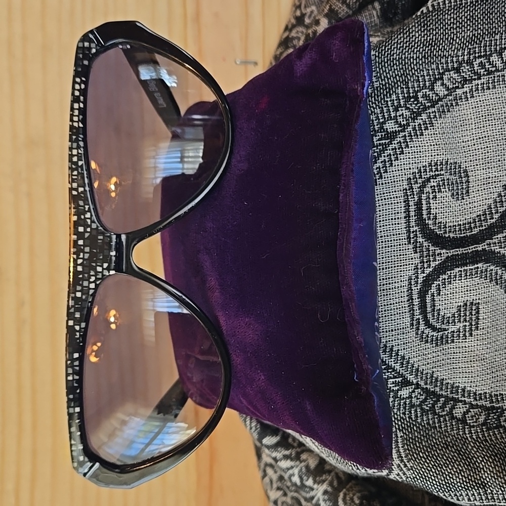 Laura Biagiotti 1980's Vintage Glam Euro Sunglasses plus deluxe black case